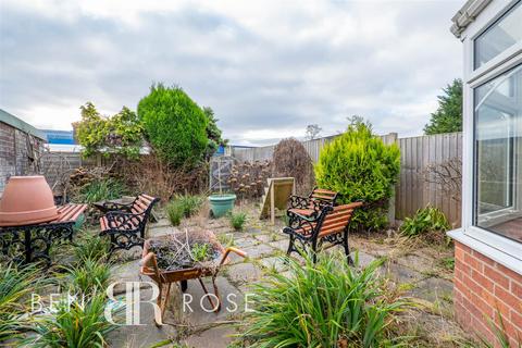 3 bedroom semi-detached house for sale, Glendale Crescent, Lostock Hall, Preston