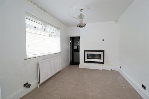 4 bedroom end of terrace house for sale, Richmond Road, Oxbridge, Stockton, TS18 4DS