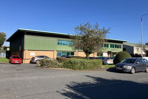 Industrial unit to rent, Sandys Road, Malvern, Worcestershire, WR14 1JJ