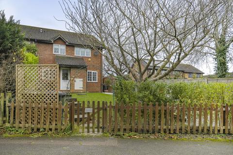 36 Chatfield Drive, Guildford, GU4 7XP