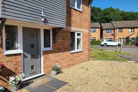 2 Tides Way, Marchwood, Southampton, SO40 4LB
