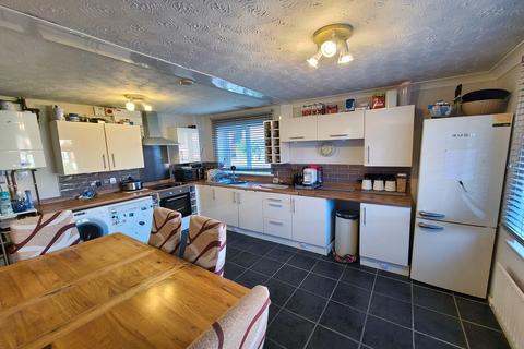 2 Tides Way, Marchwood, Southampton, SO40 4LB