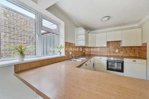 1 bedroom apartment to rent, Cadogan Close Beckenham BR3