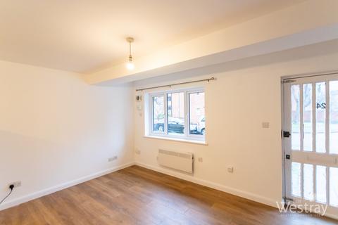 1 bedroom flat to rent, Chatsworth Place, Mitcham CR4