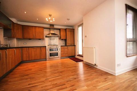 2 bedroom flat to rent, Portland Gardens, Edinburgh