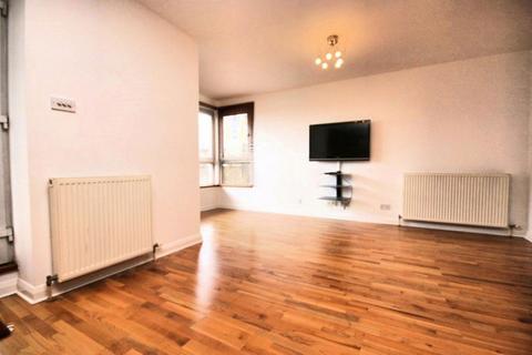 2 bedroom flat to rent, Portland Gardens, Edinburgh