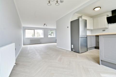 4 bedroom townhouse to rent, High Broom Crescent, West Wickham BR4