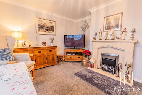 2 bedroom apartment for sale, Columbine Gardens, Walton On The Naze