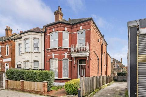 4 bedroom house for sale, Richborough Road, London NW2