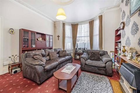 4 bedroom house for sale, Richborough Road, London NW2