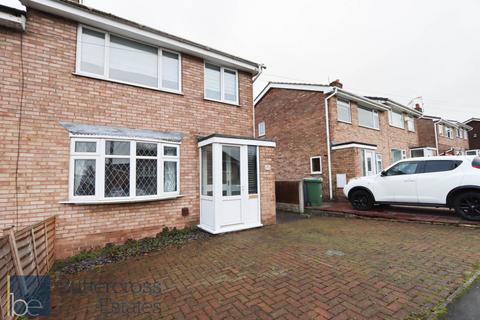 3 bedroom semi-detached house to rent, Linden Avenue, Tuxford, Newark, Nottinghamshire