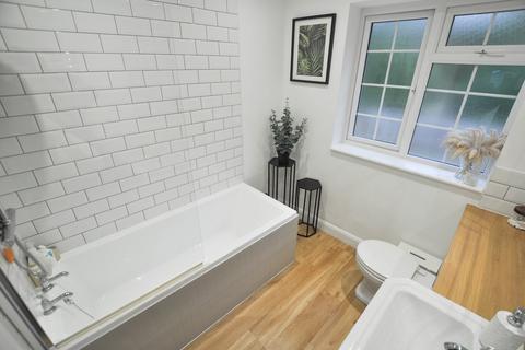 10 Ashdene Close, Wimborne, BH21 1TQ