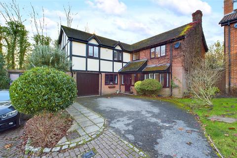 5 bedroom detached house for sale, Hatch End, Surrey GU20