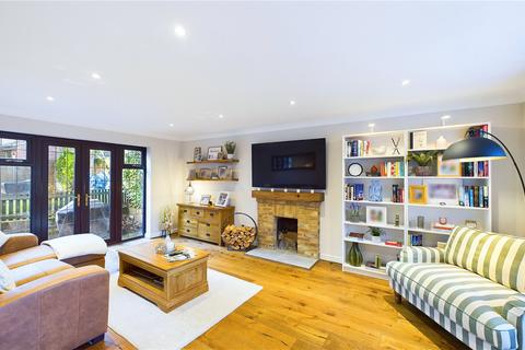 3 Hatch End, Windlesham, GU20 6QB