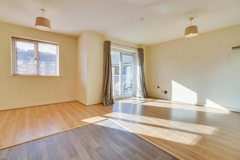 2 bedroom flat for sale, Woodeson Lea, Rodley, Leeds, West Yorkshire, LS13