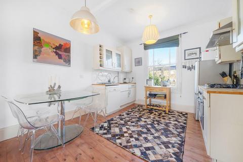 3 bedroom maisonette for sale, Luxor Street, SE5