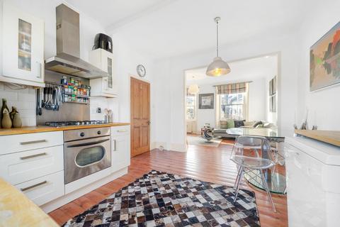 3 bedroom maisonette for sale, Luxor Street, SE5