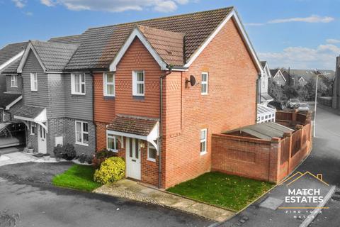 3 bedroom semi-detached house for sale, Blackthorn Way, Ashford TN23