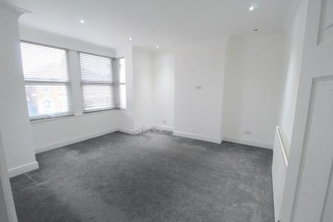 3 bedroom flat to rent, Balfour Road, Ilford, Essex, IG1