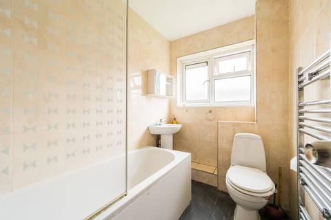 3 bedroom maisonette for sale, St Andrews Road, Walthamstow, London, E17