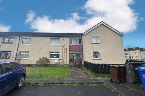 2 bedroom flat to rent, Thrush Place, Johnstone