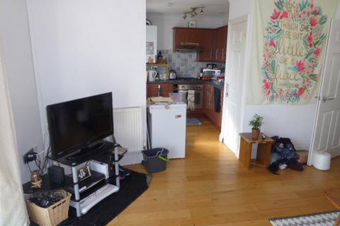 2 bedroom flat to rent, Golygfa Tywi, Priory Street, Carmarthen