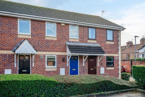 2 bedroom terraced house to rent, Barbican Mews, York, YO10 5BZ