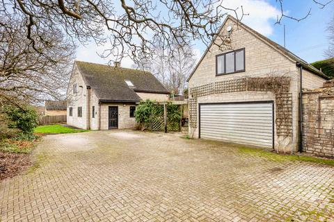 3 bedroom detached house for sale, Tetbury Hill, Avening, Tetbury, Gloucestershire, GL8