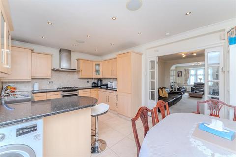 75 Springwell Road, Hounslow, TW5 9BW