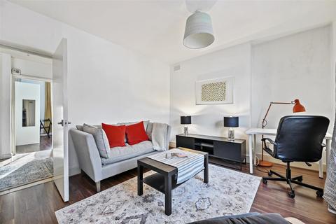 1 bedroom flat for sale, Batoum Gardens, London W6