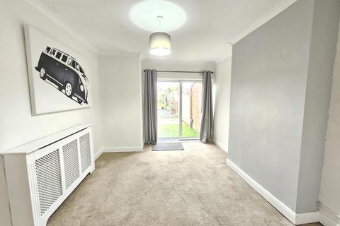 3 bedroom semi-detached house to rent, Sandon Road, Stafford, ST16 3HQ