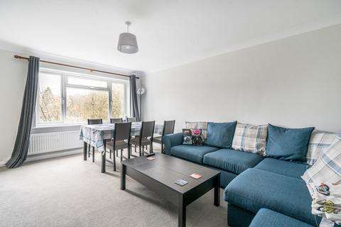 2 bedroom flat for sale, Ockford Road, Surrey GU7