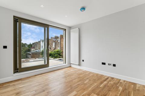 3 bedroom flat to rent, Hornsey Road, London