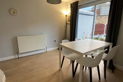 13 Fairway Crescent, Royton, Oldham, OL2 6TT