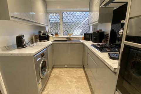 13 Fairway Crescent, Royton, Oldham, OL2 6TT
