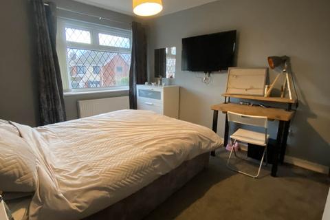 13 Fairway Crescent, Royton, Oldham, OL2 6TT