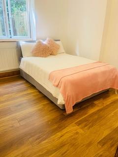 undefined, Amwell Bungalow, Hounslow