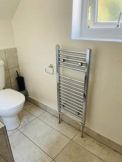 undefined, Amwell Bungalow, Hounslow