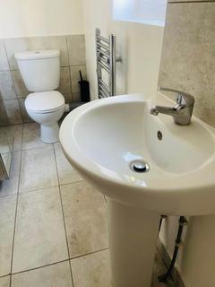 undefined, Amwell Bungalow, Hounslow