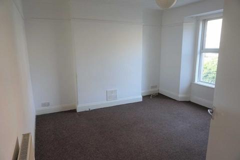 2 bedroom flat to rent, Shrubbery Road, Weston-super-Mare