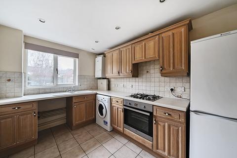 2 bedroom apartment for sale, Westview Close, Redhill RH1