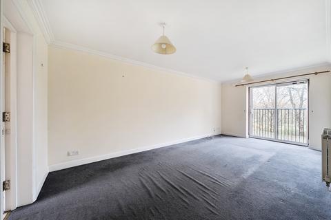 2 bedroom apartment for sale, Westview Close, Redhill RH1