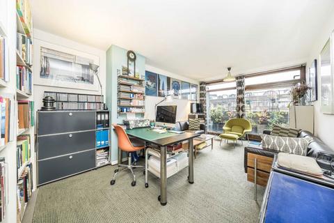 2 bedroom flat for sale, Ben Jonson House, London EC2Y