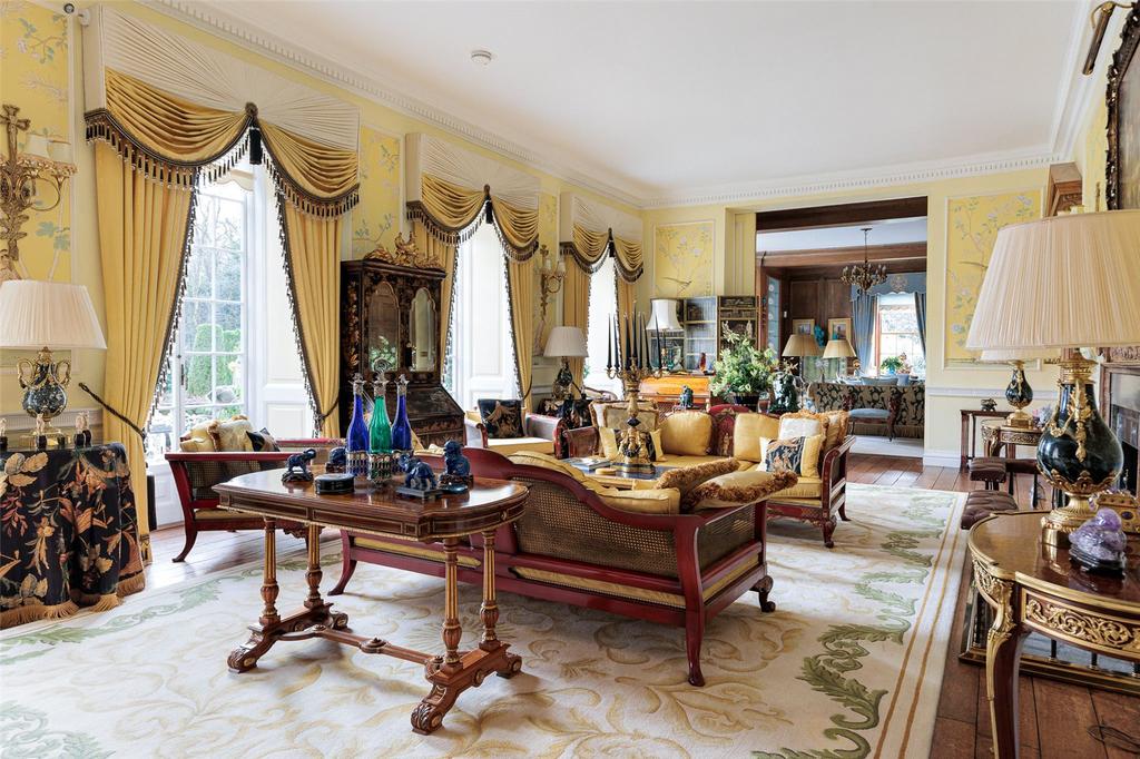Main Salon