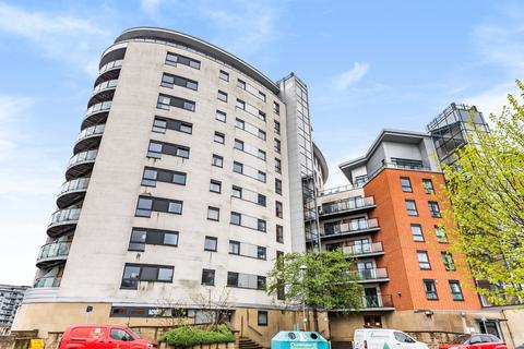 2 bedroom flat to rent, Magellan House, Leeds LS10