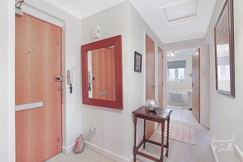 2 bedroom flat for sale, Westminster Gardens, London E4