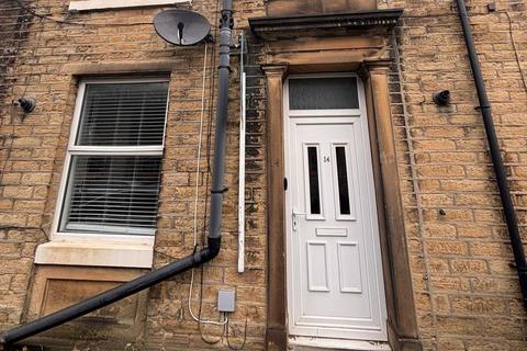 2 bedroom terraced house to rent, Thomas Street, Lindley, Huddersfield