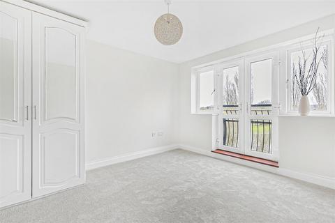 2 bedroom flat for sale, Napier Road, Reading