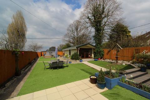 5 bedroom end of terrace house for sale, Southleaze, Winscombe