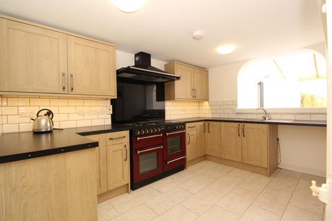 5 bedroom end of terrace house for sale, Southleaze, Winscombe